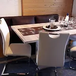 Haus Alex Apartamento *